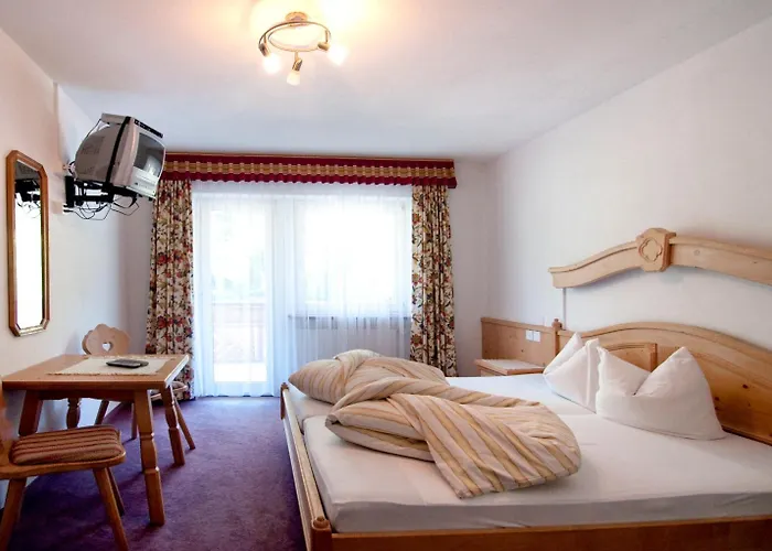 Konukevi Garni-appartement Collina Samnaun