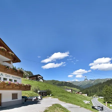 ゲストハウス Garni-appartement Collina 3*