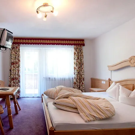 ゲストハウス Garni-appartement Collina ザムナウン